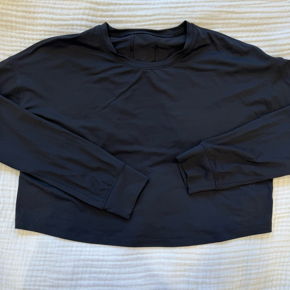 Lululemon Cropped Thin Black Longsleeve